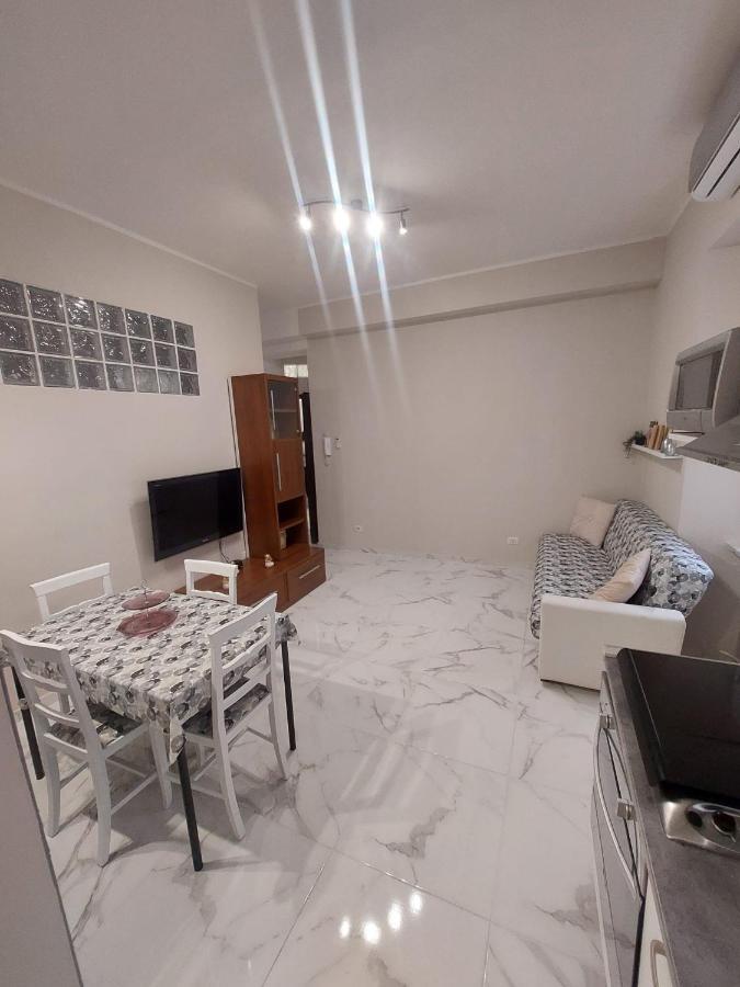 El Mar Casa Vacanza Lavinio Mare Анціо Екстер'єр фото